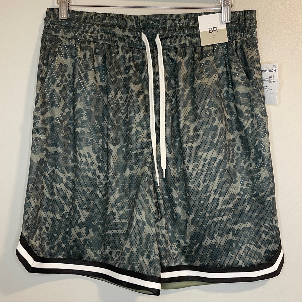 BP Men’s Athletic Shorts Olive Night Cheetah Size M
